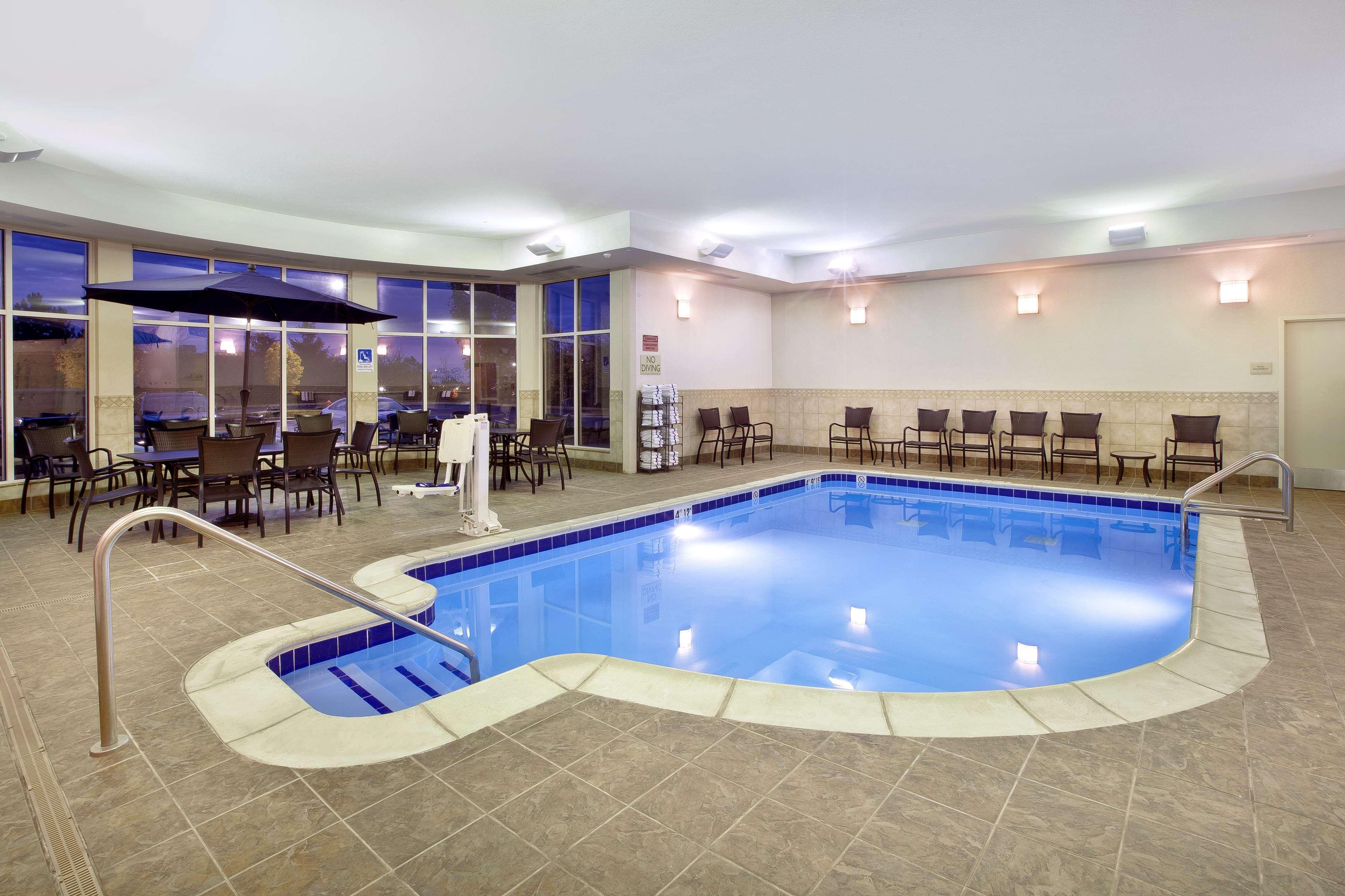 Hilton Garden Inn Detroit/Новай Екстер'єр фото