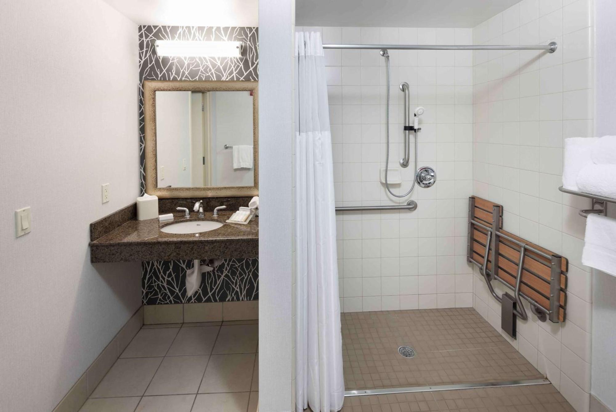 Hilton Garden Inn Detroit/Новай Екстер'єр фото